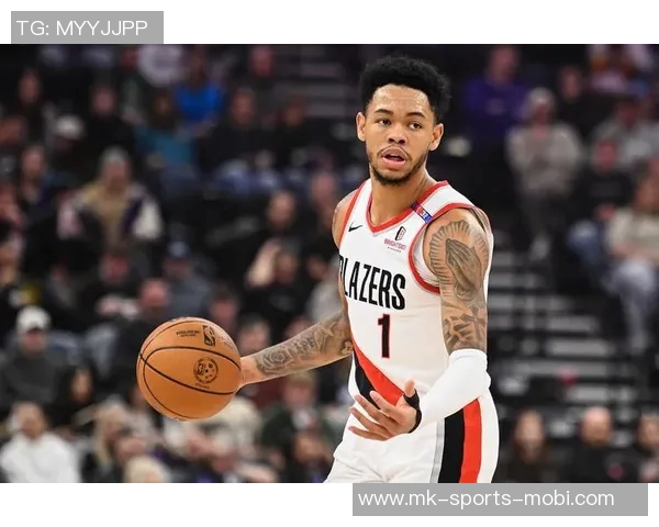 安芬尼西蒙斯谈训练营高强度与队友间愉快的磨合过程